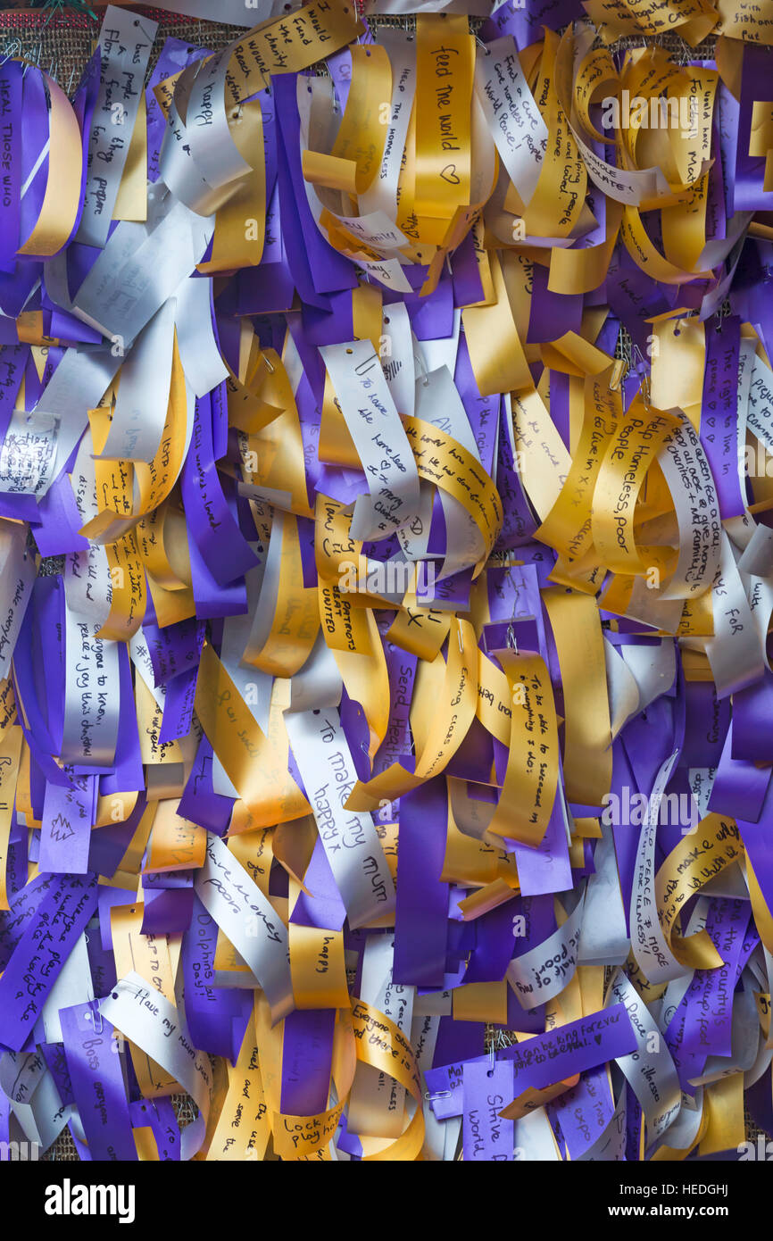 Written Ribbons Written ribbons hi-res stock photography and images - Alamy