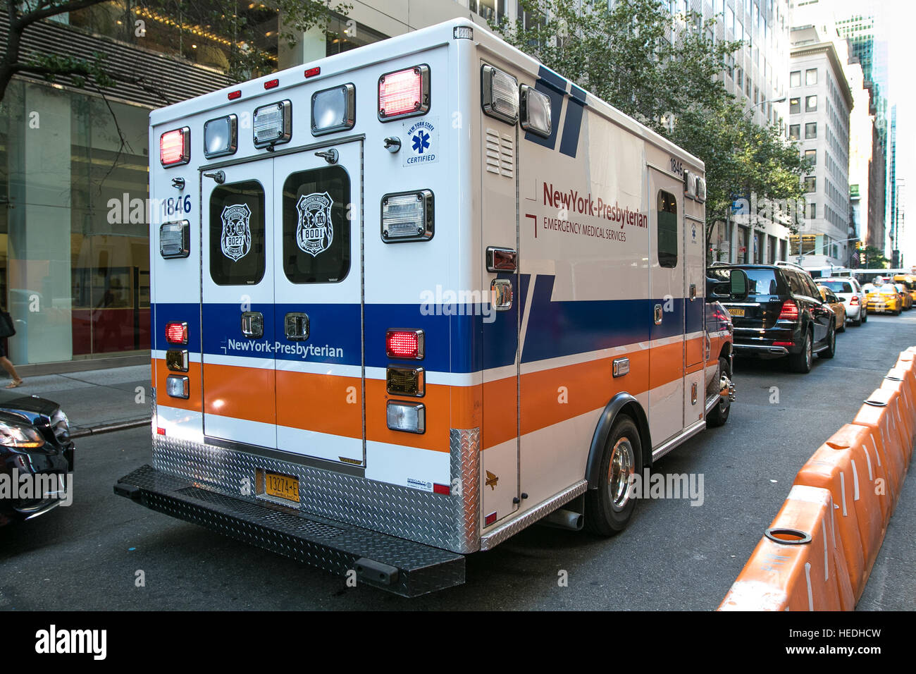 Ems ambulance new york hires stock photography and images Alamy