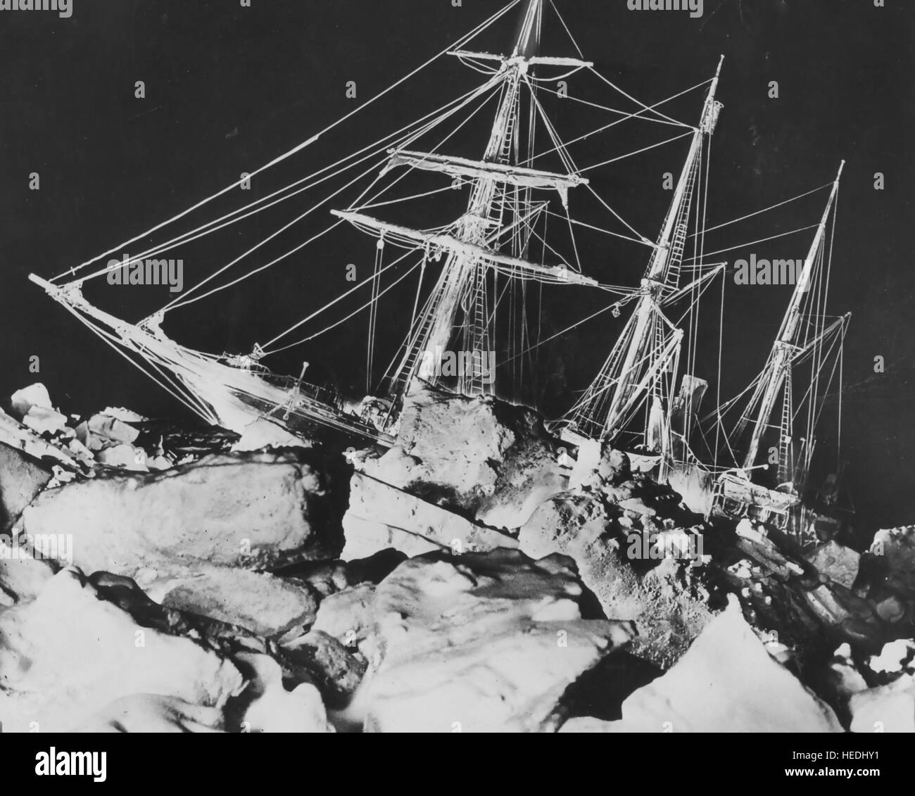 ENDURANCE trapped in pack ice in the Weddell Sea during the Imperial Trans-Antarctic Expedition of 1914. Photo: Frank Hurley Stock Photo