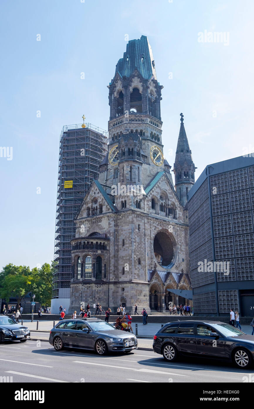 Kaiser Wilhelm Memorial Church Kurfustendamm Breictscheidplatz Berlin Germany Stock Photo Alamy