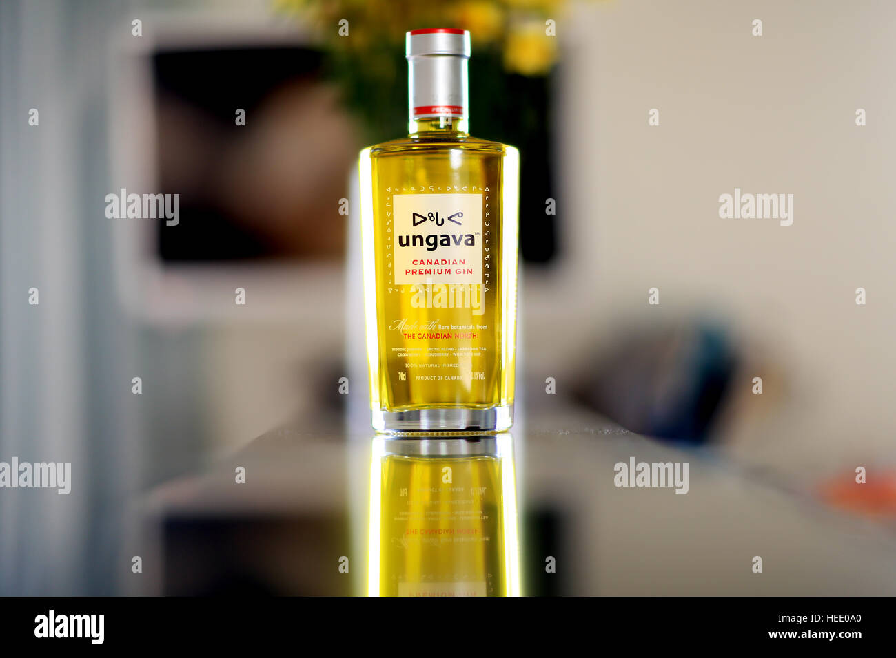 Gins and tonic hires stock photography and images Alamy