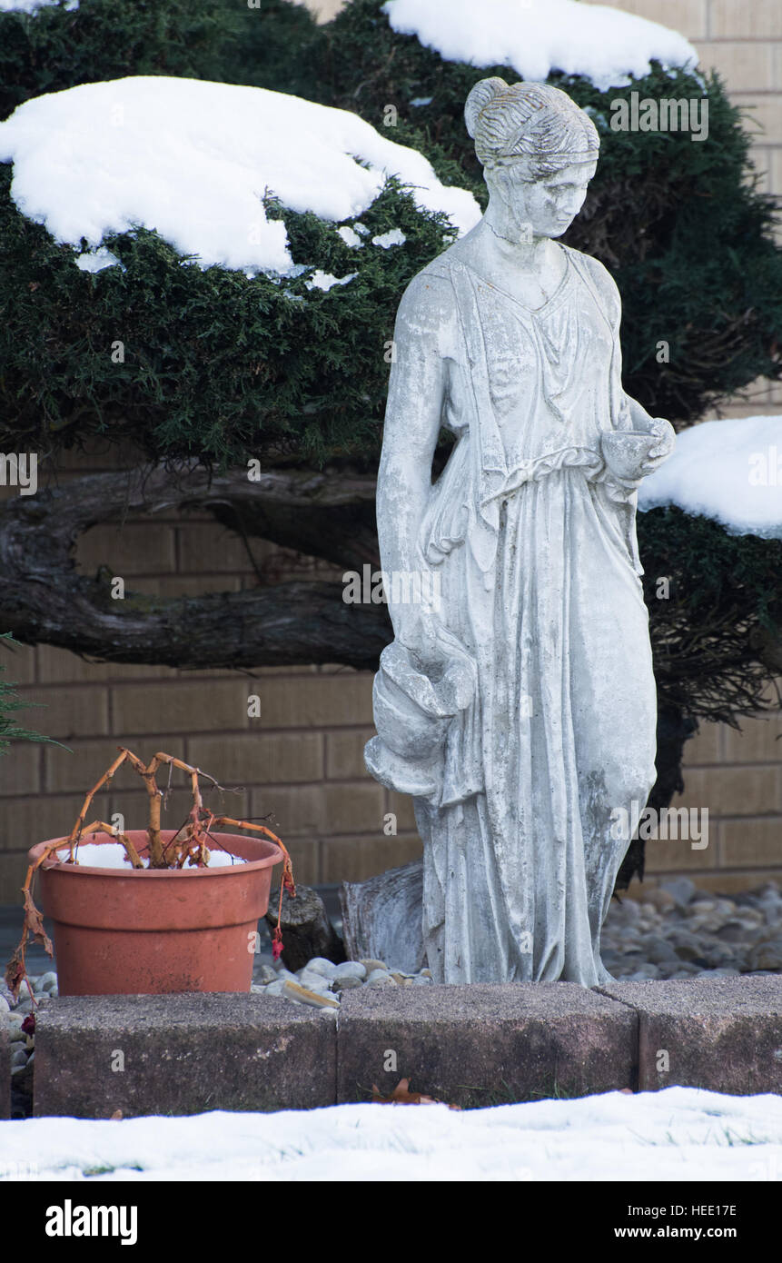 Outside house statue Stock Photo Alamy