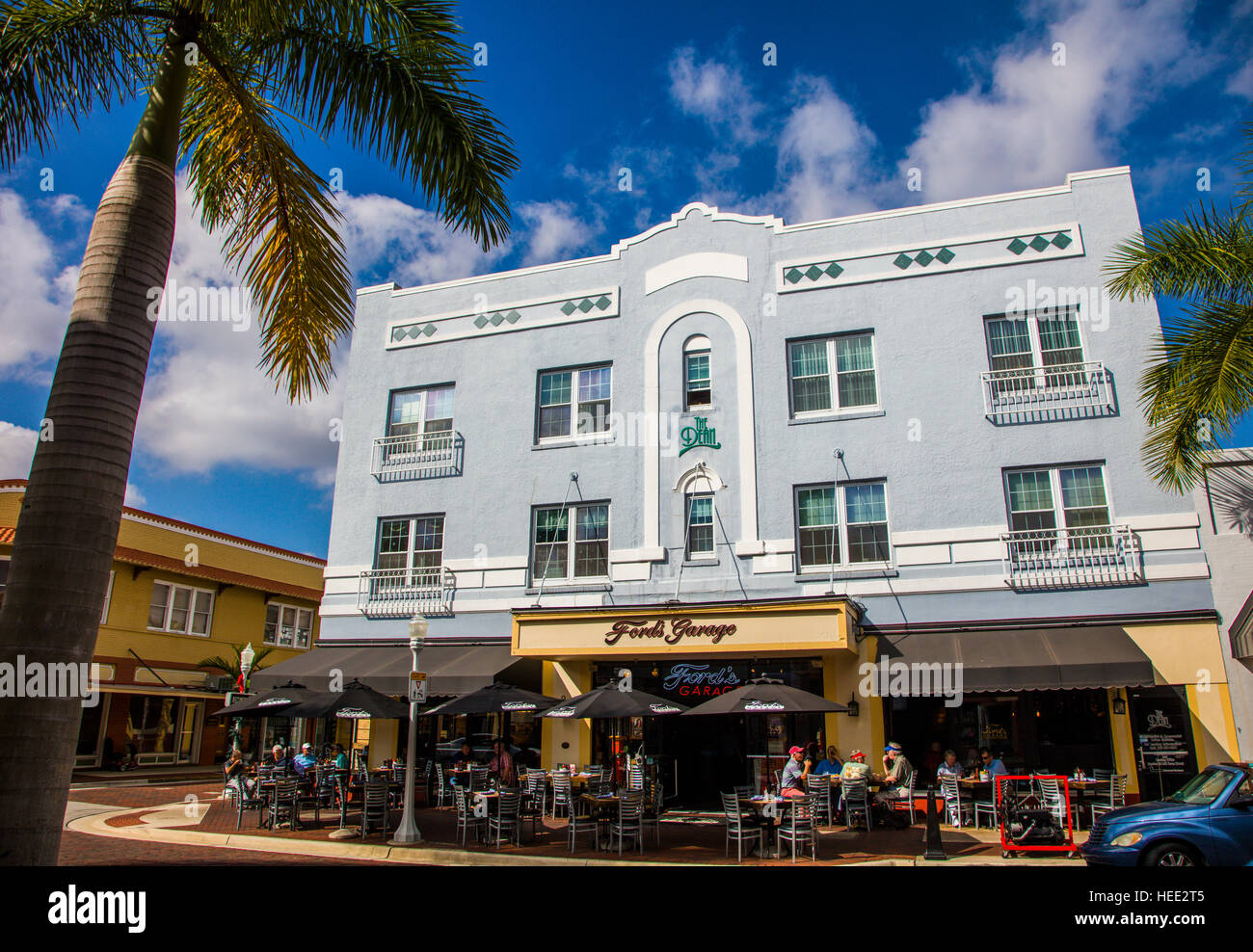 Outdoor dining at Fords Garage restaurant on First Street in Fort Myers Florida Stock Photo