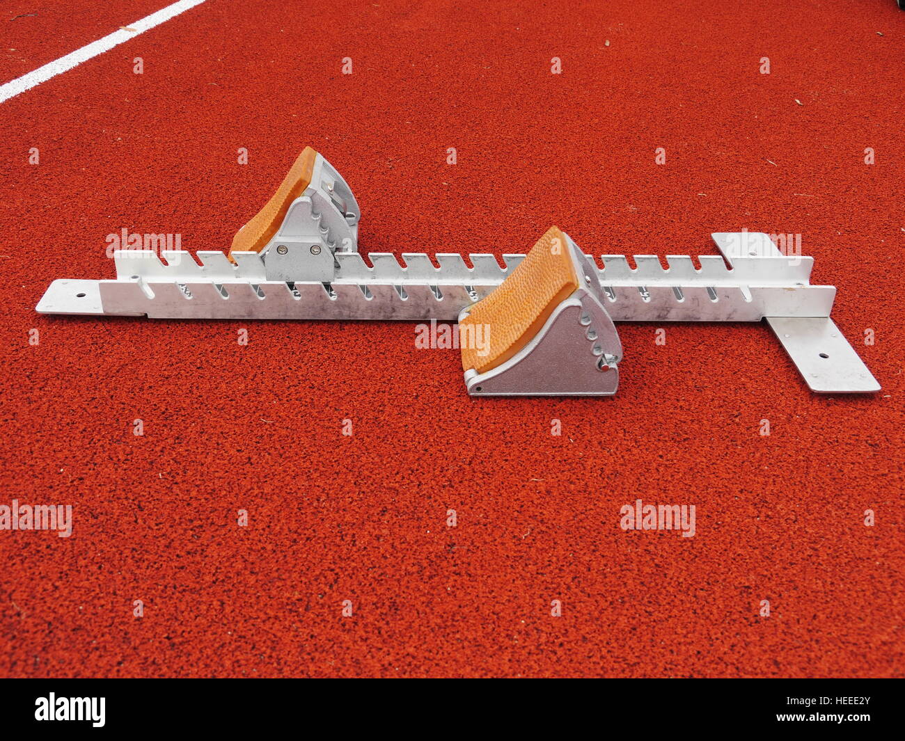 starting block race track Stock Photo Alamy