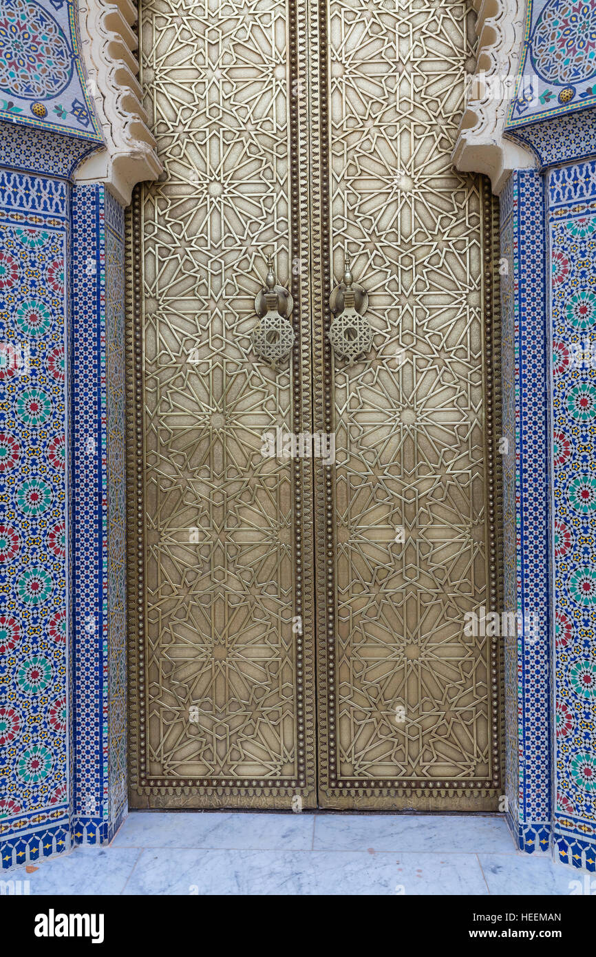 Dar el Makhzen, Royal palace gates, Fes, Morocco Stock Photo - Alamy