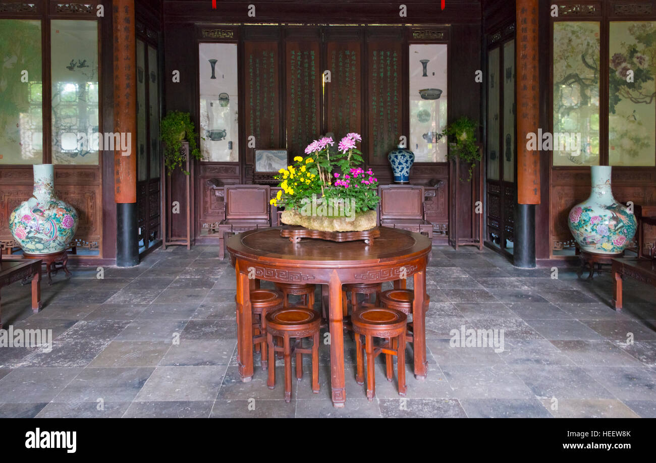 Furnishings inside a hall in Lingering Garden (Liu Yuan, UNESCO World Heritage Site), Suzhou, Jiangsu Province, China Stock Photo