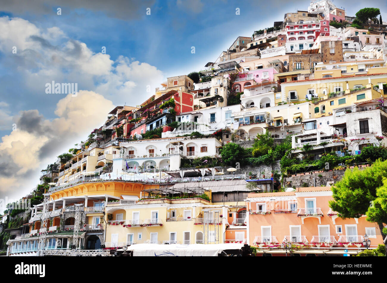 colorful-houses-built-on-seaside-cliff-in-positano-amalfi-coast-stock