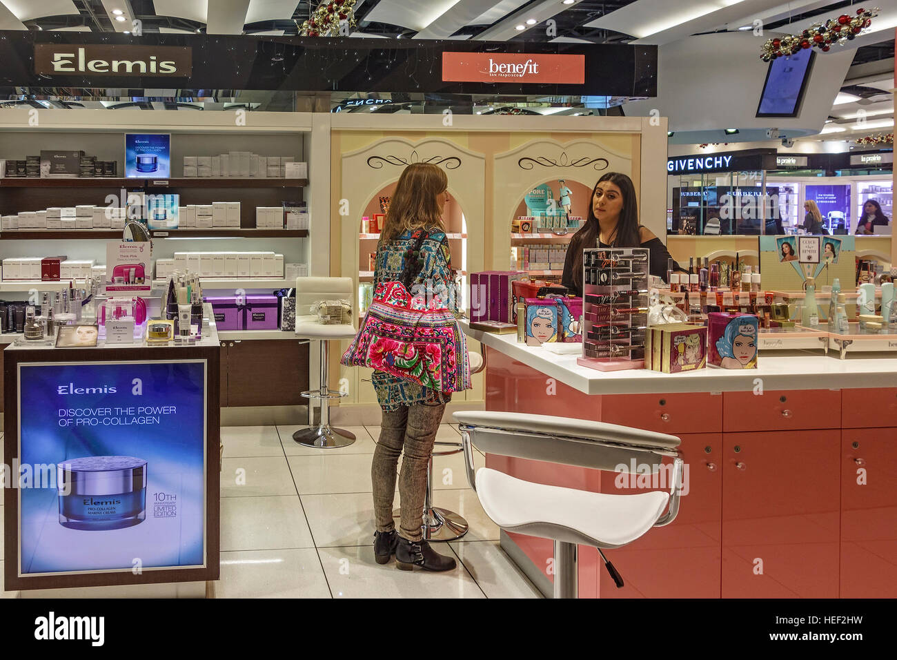 Shopping Outlets Heathrow Airport UK Stock Photo Alamy