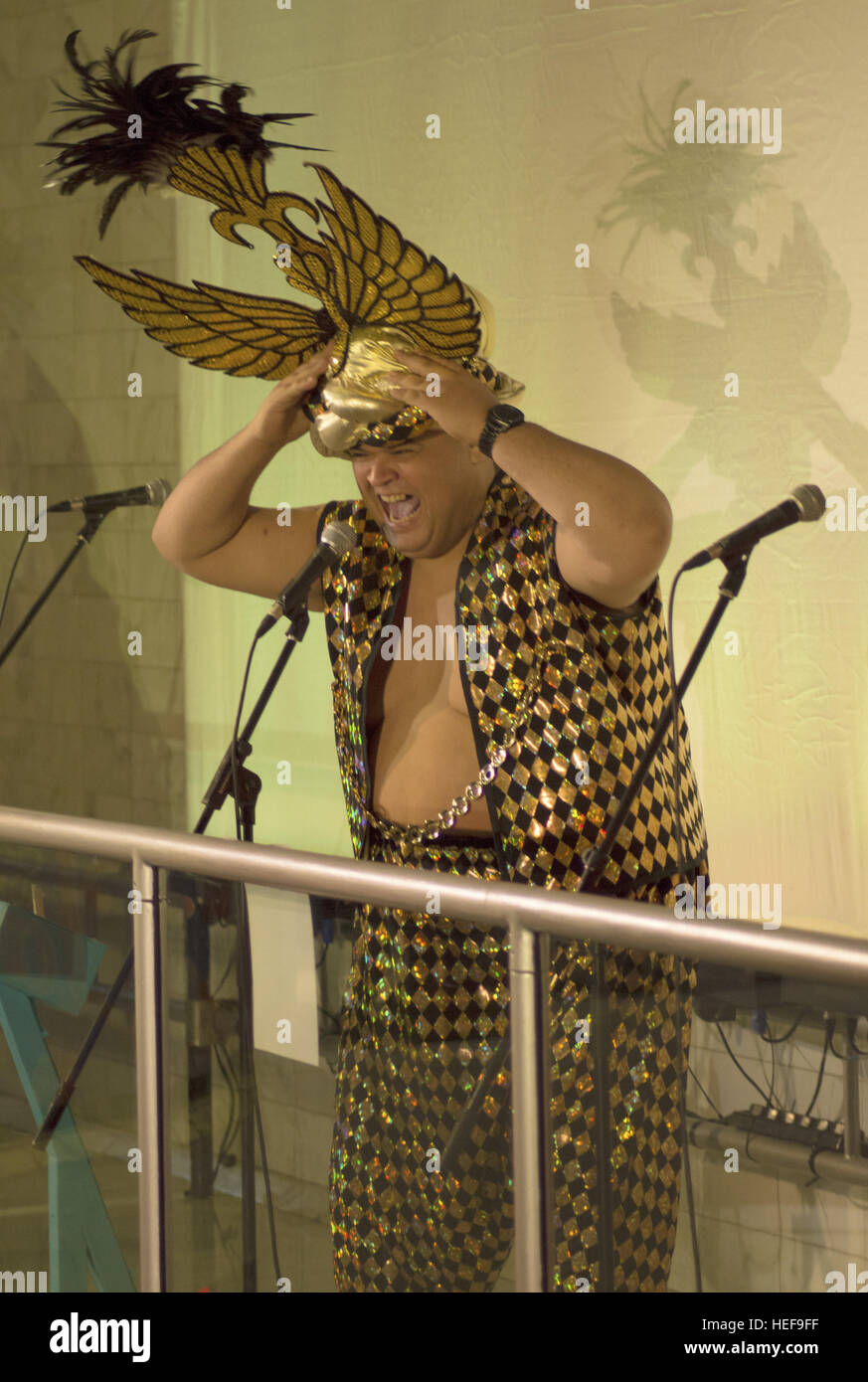 Heavy D and the cast of Epsom Playhouse Panto Aladdin switch on the