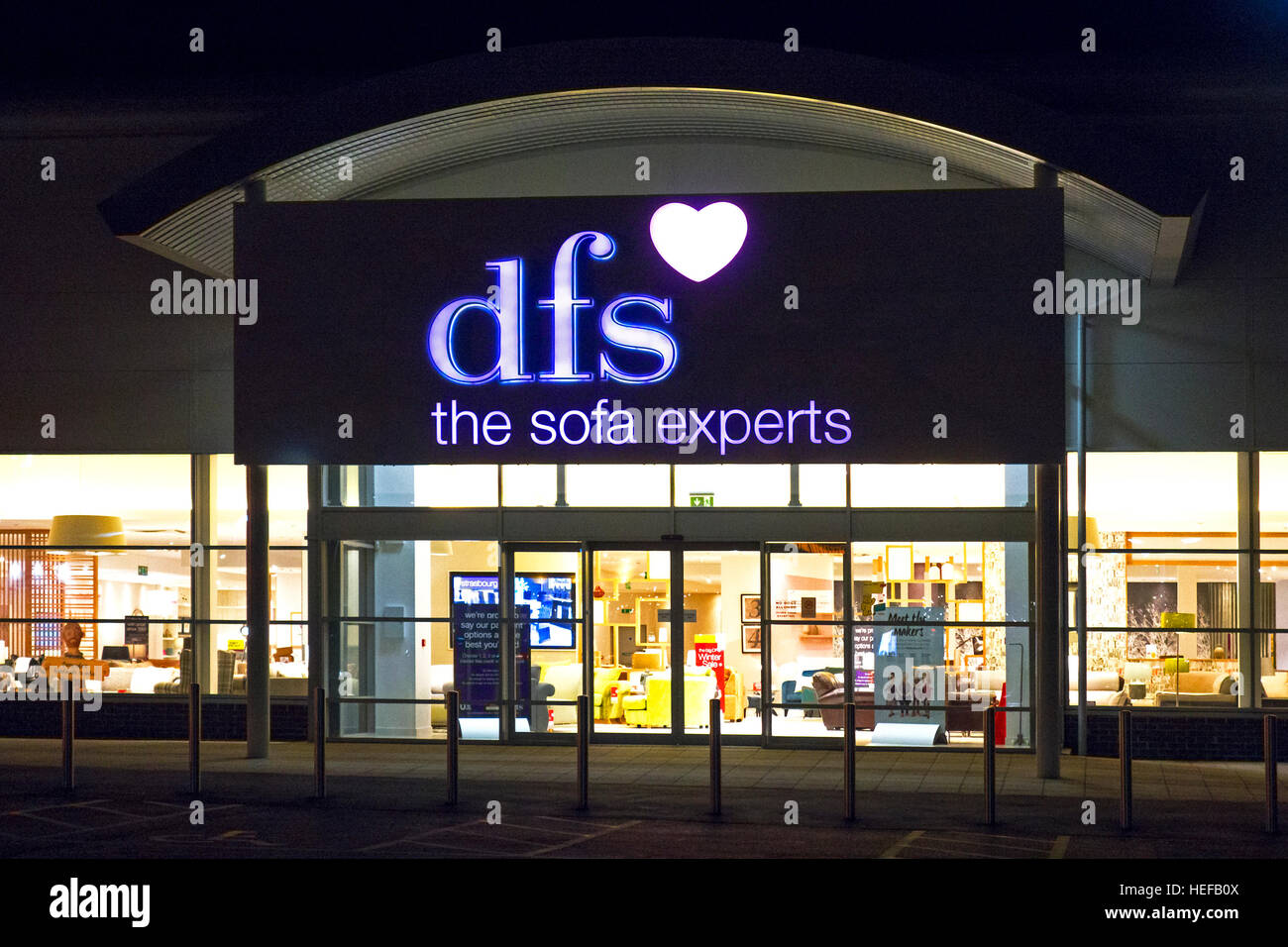 Northampton, UK - Oct 26, 2017: View Of DFS Sofa Experts Logo In Nene  Valley Retail Park. Stock Photo, Picture and Royalty Free Image. Image  90048605.