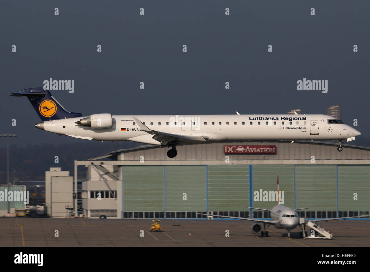 Lufthansa bombardier crj900 hi-res stock photography and images - Alamy