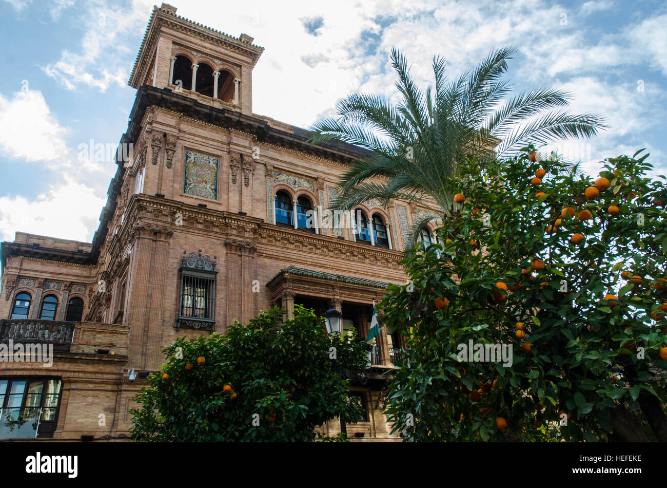 Streets of seville hi-res stock photography and images - Alamy