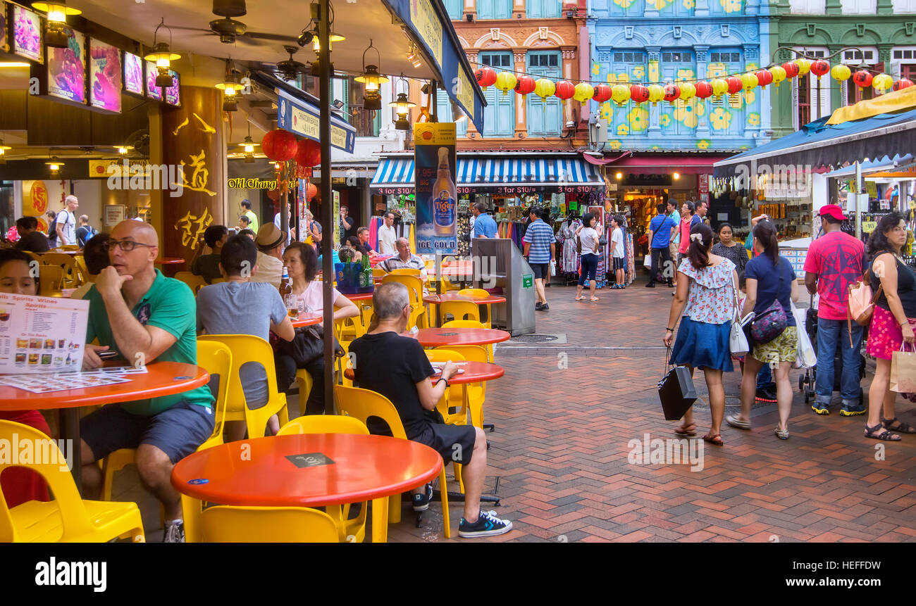 Street stalls and coffee shop in Chinatown, Singapore Stock Photo