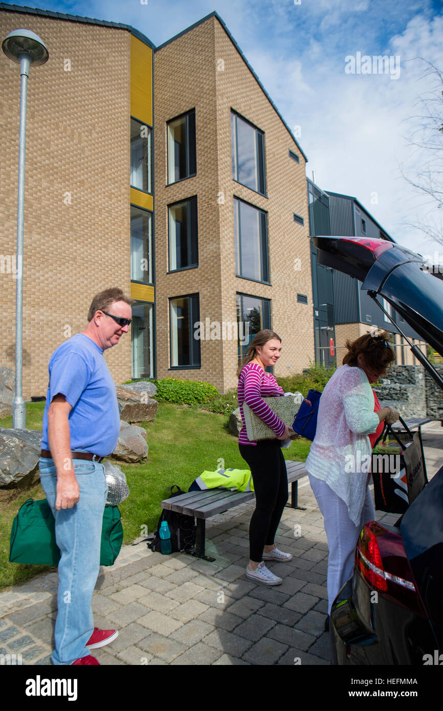 Parents university halls hires stock photography and images Alamy