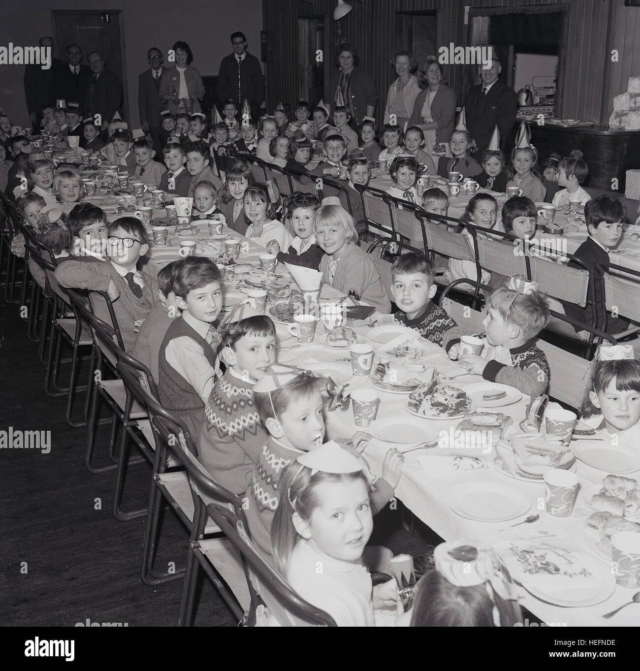 1960s-christmas-party