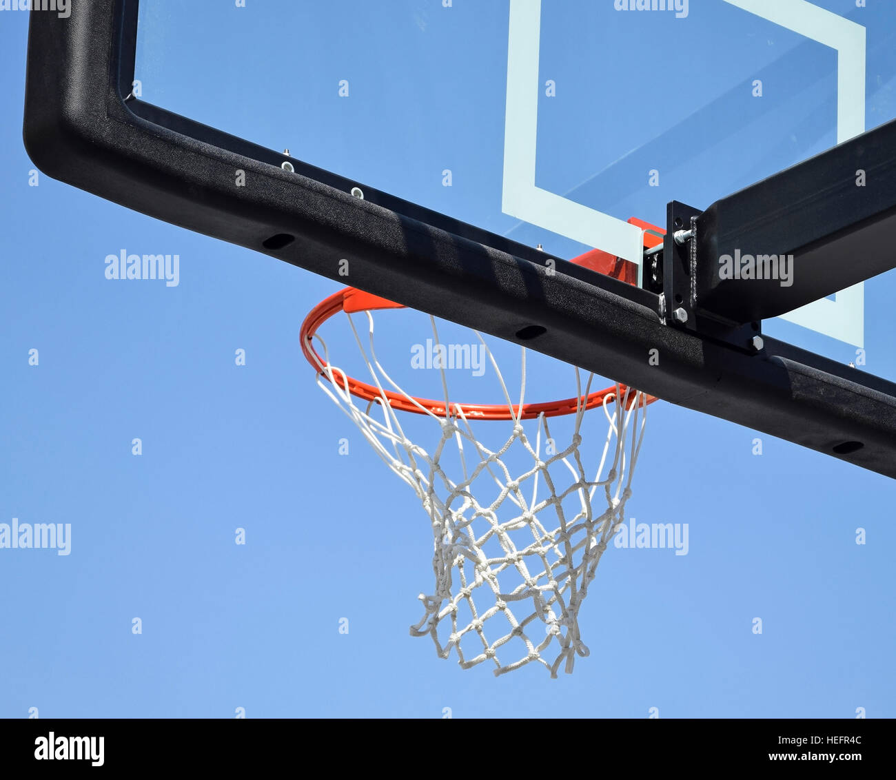 Basketball hoop outdoor Stock Photo Alamy