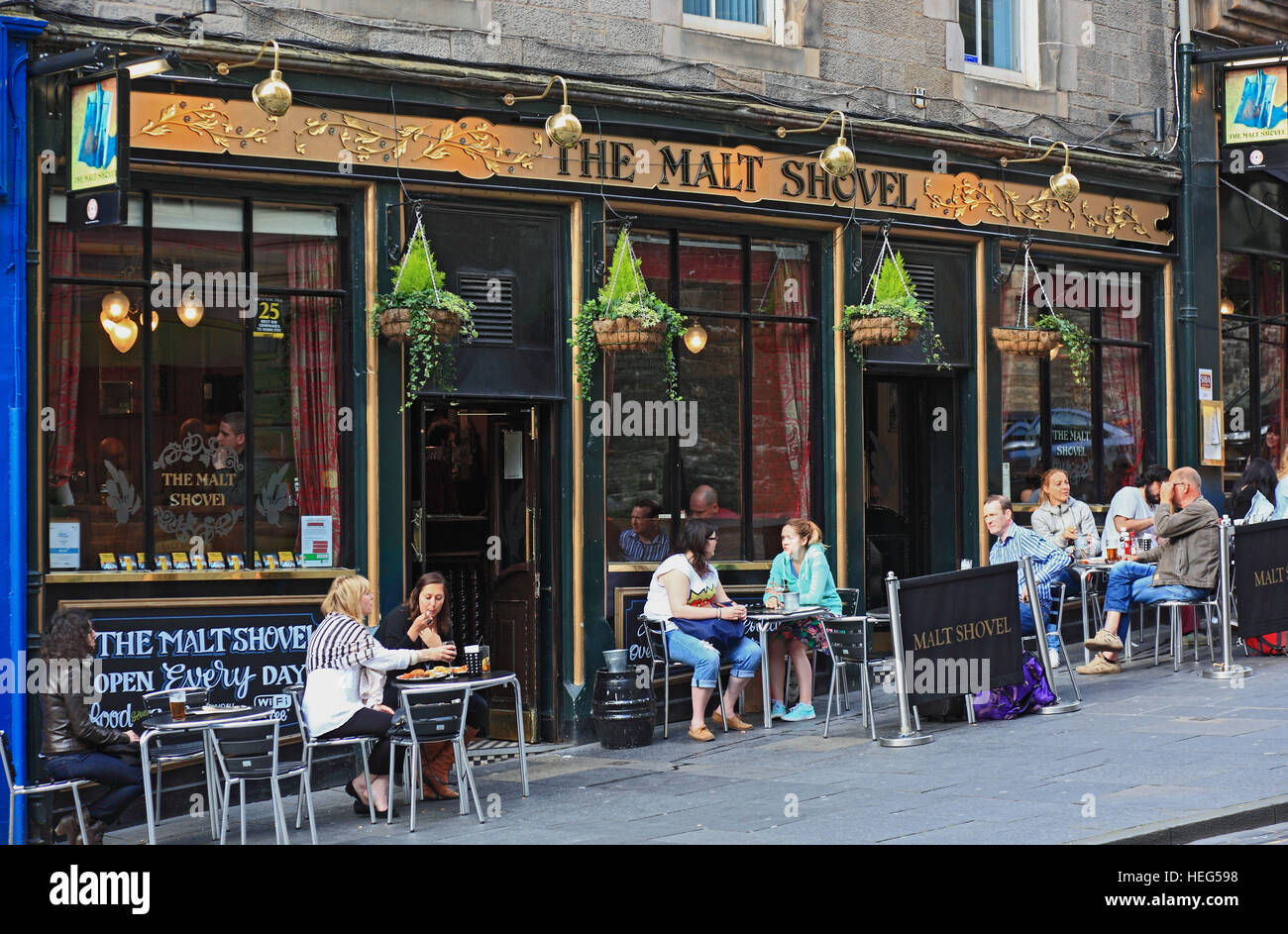 Schottland, Edinburgh, The Malt Shovel in der Cockburn Street, Personen