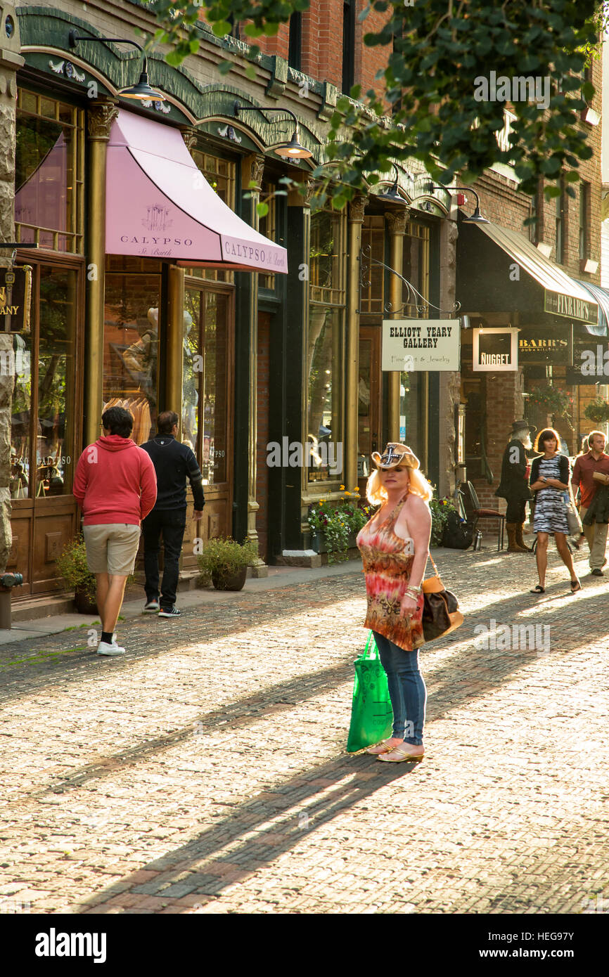 Street scene, Hyman Avenue Mall, Aspen, Colorado USA Stock Photo Alamy