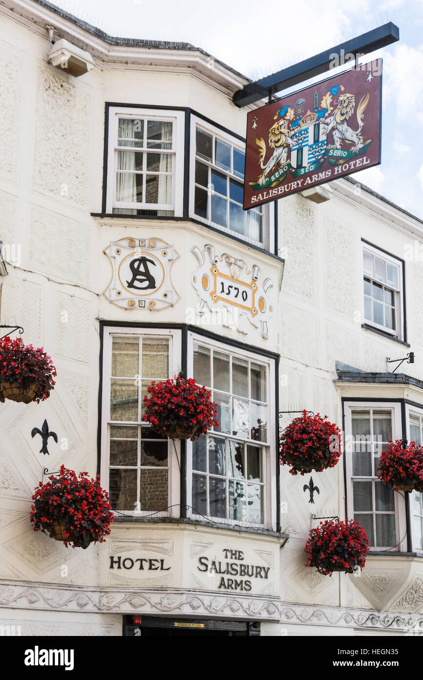 Salisbury arms pub hires stock photography and images Alamy