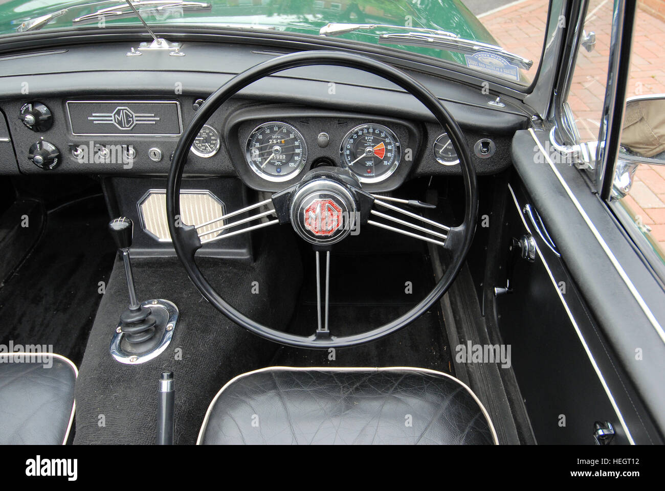 Mgb interior hi-res stock photography and images - Alamy