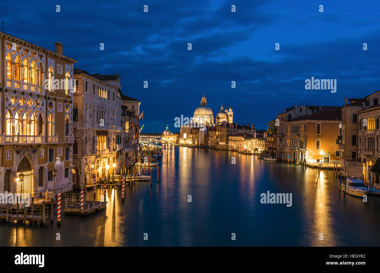Venice city gondolas bridges hi-res stock photography and images - Alamy