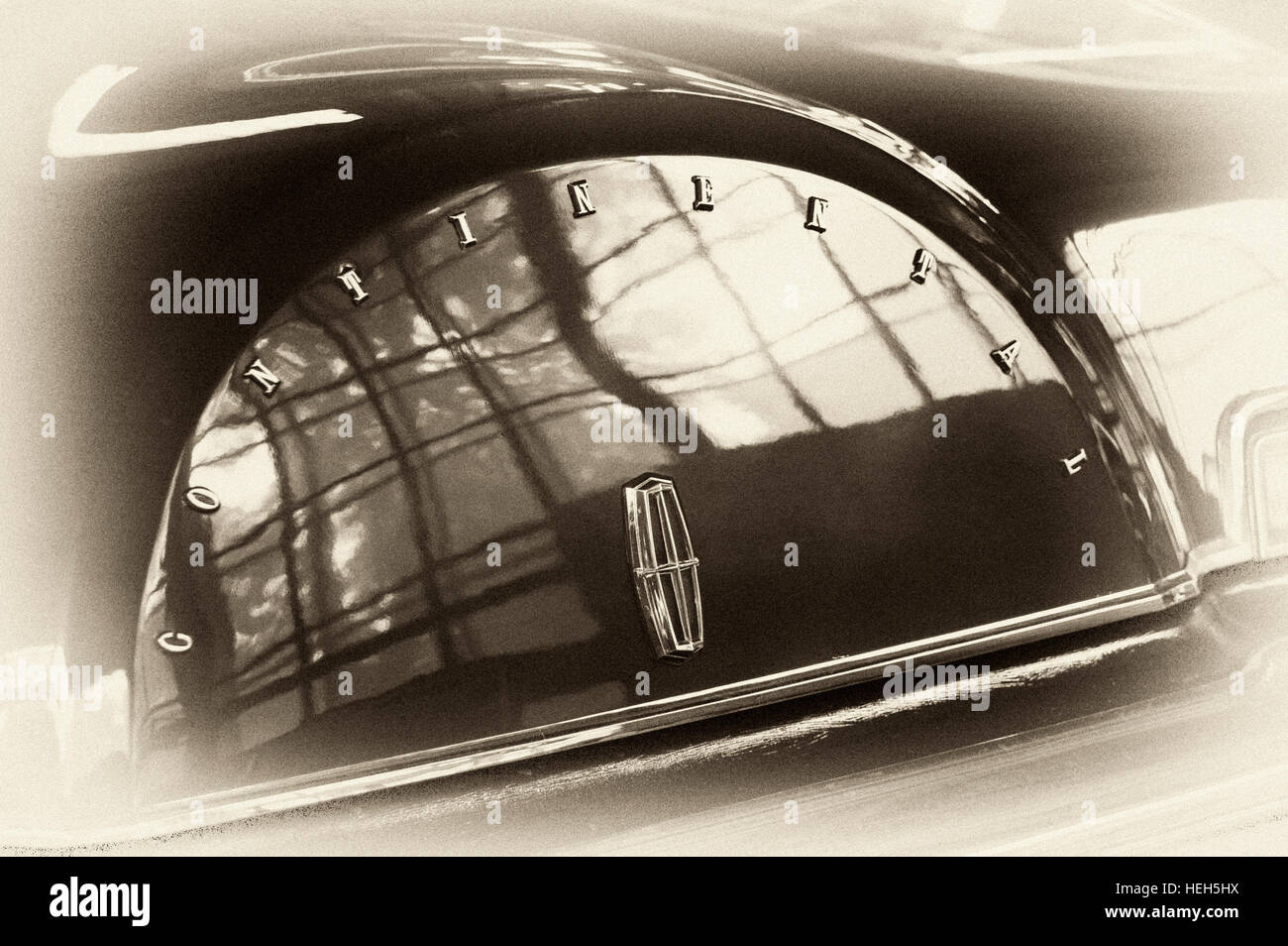 Photo Lincoln Continental 5, Year 1970-1979, auto headlight, back view,trunk Stock Photo