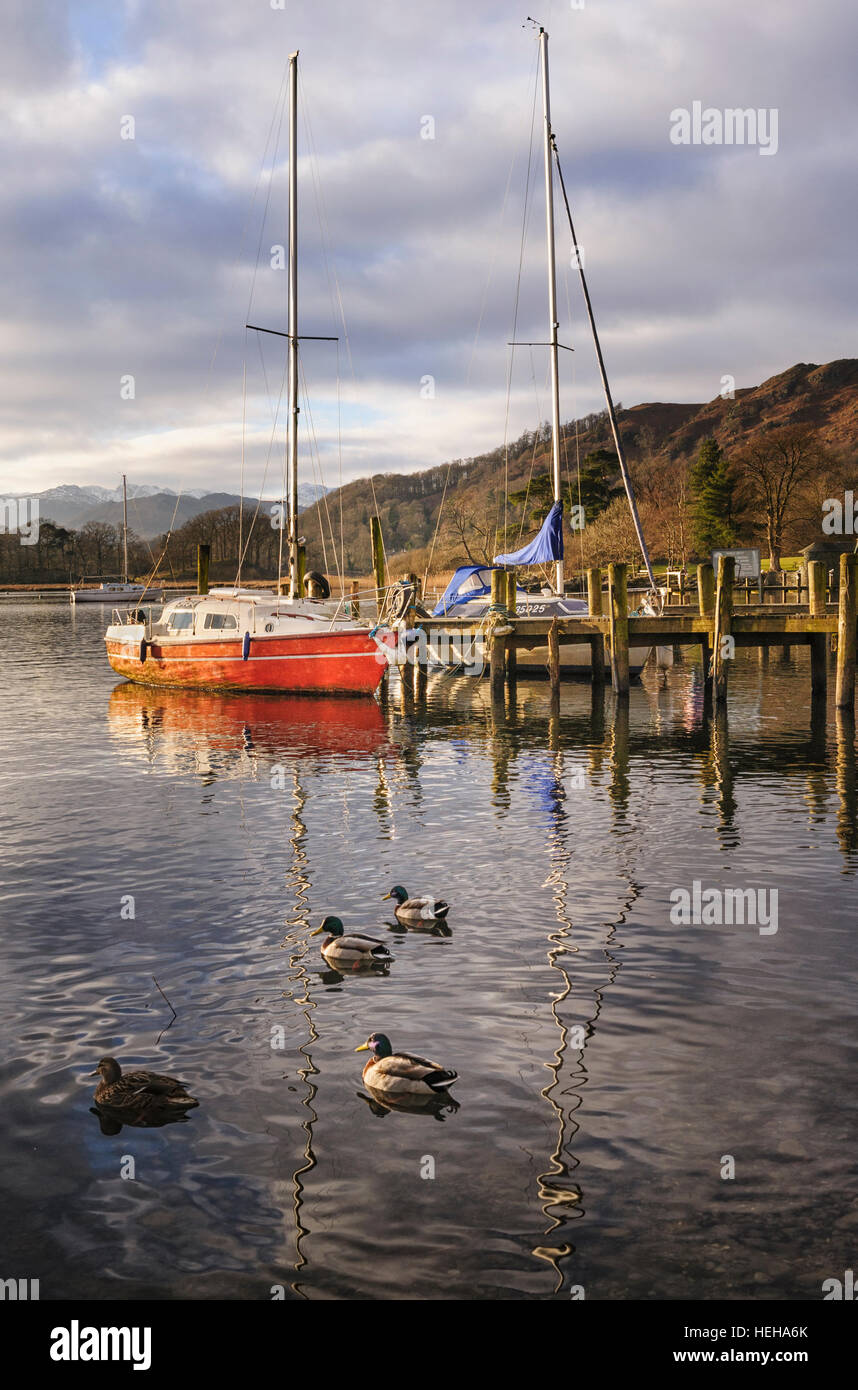Waterhead Waterhead hi-res stock photography and images - Alamy
