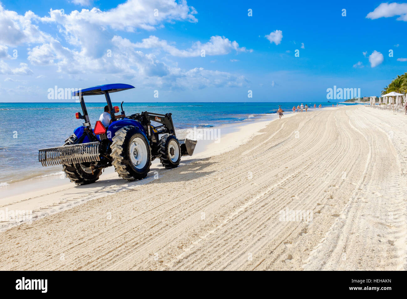 Beach cleaning rake hi-res stock photography and images - Alamy
