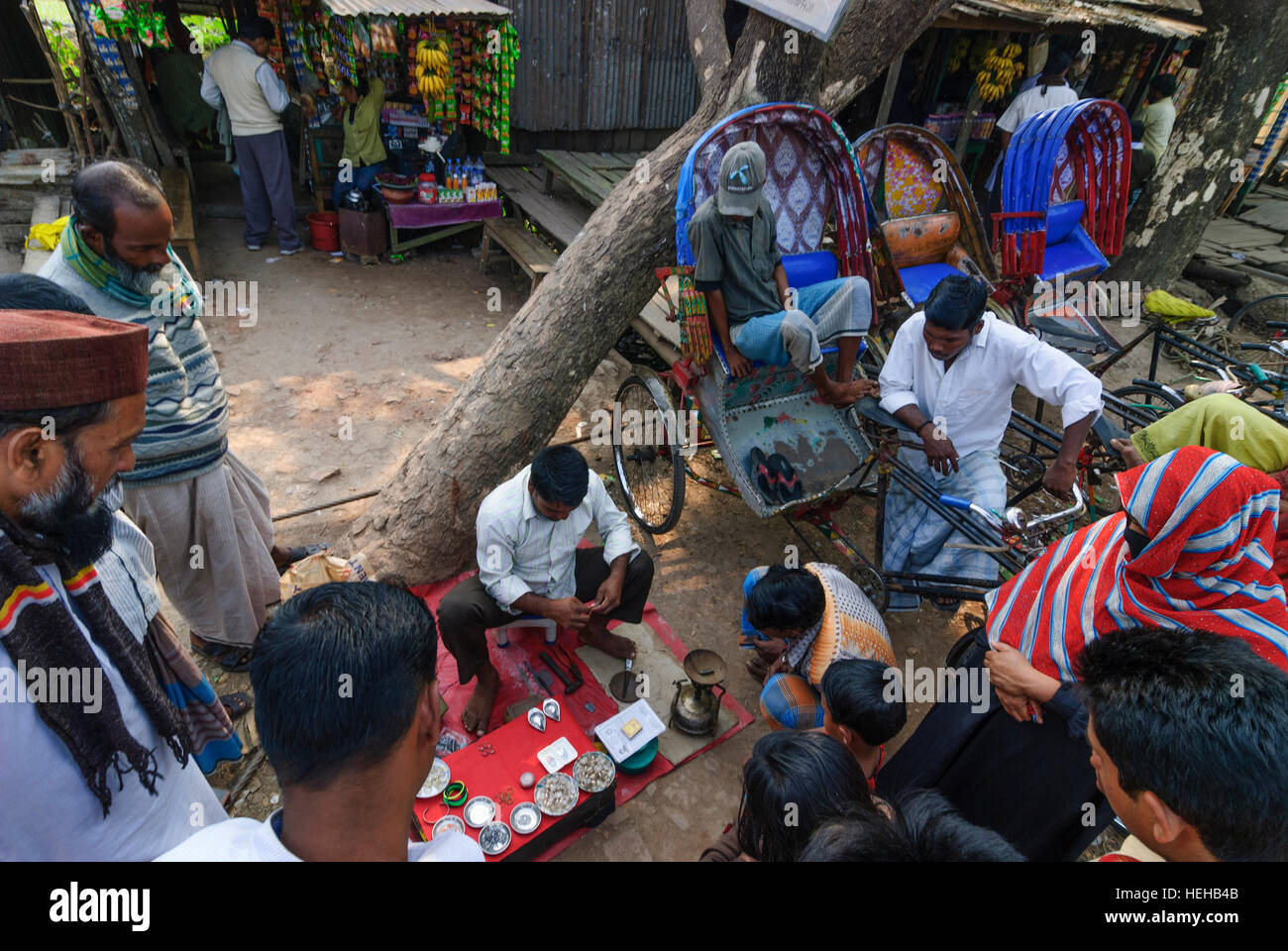 Kaukhali: Amulet Seller, Barisal Division, Bangladesh Stock Photo