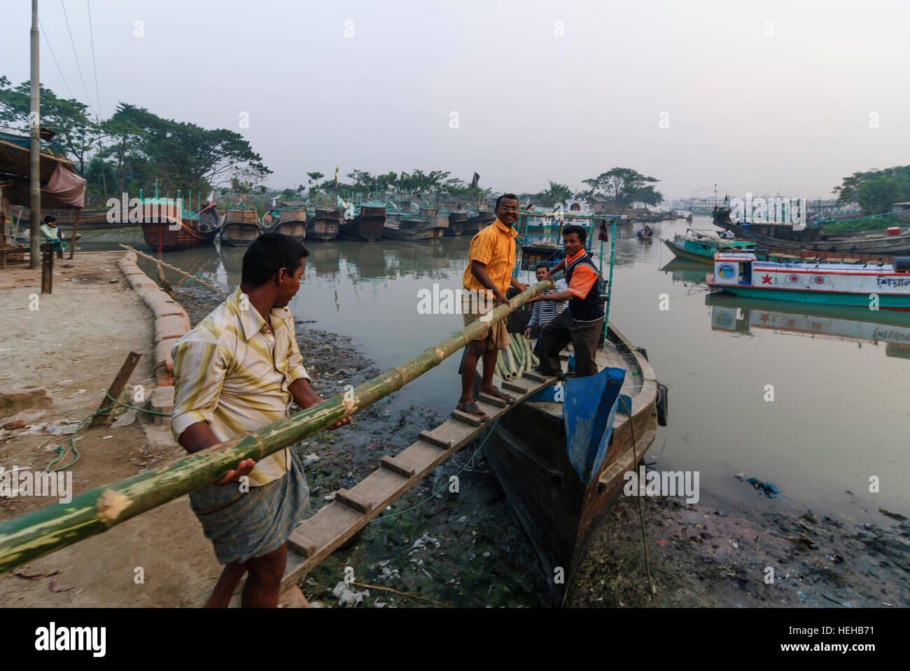 Barisal: Port, ships, Barisal Division, Bangladesh Stock Photo