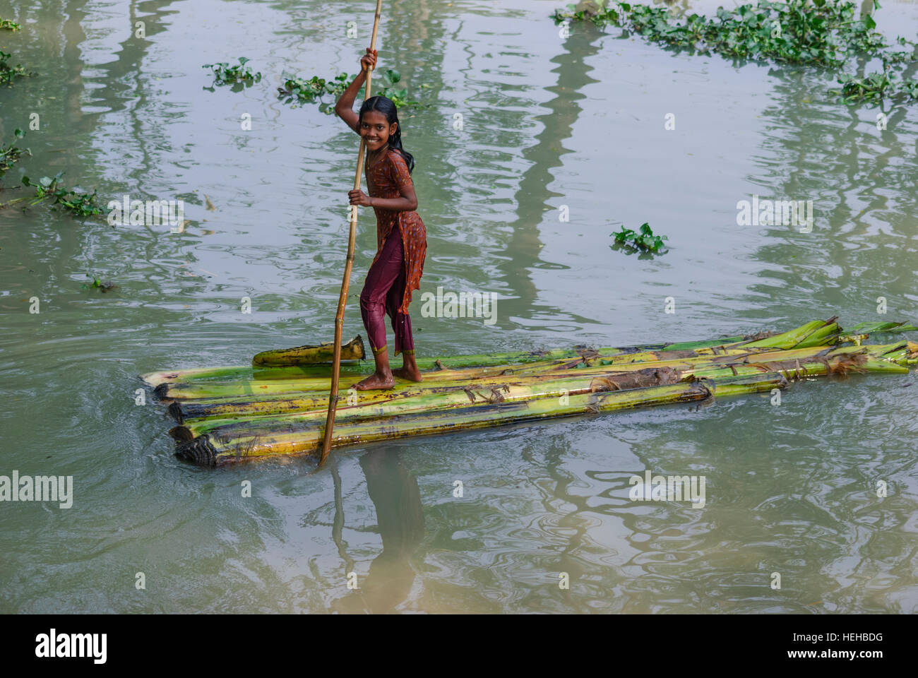 Madhabpasa: Ferry boat raft, Barisal Division, Bangladesh Stock Photo