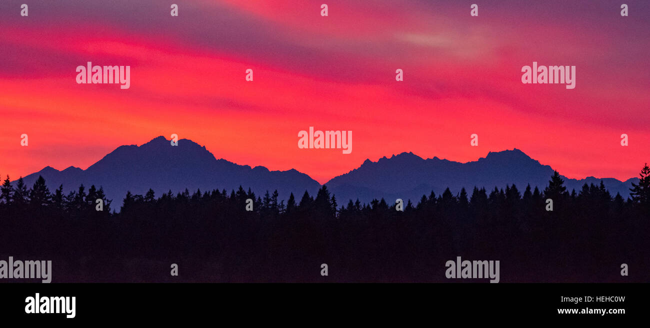 SCENIC, SUNSET, Beautiful sunset over the Olympic Mountains, Puget Sound. State of Washington. USA Stock Photo