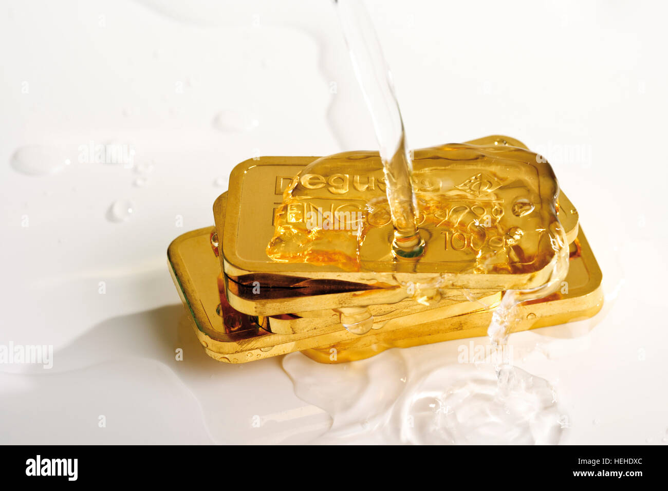 Gold ingot pour hires stock photography and images Alamy