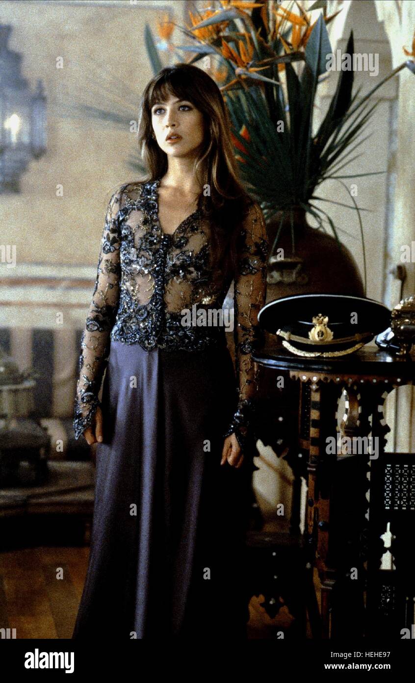 James Bond Sophie Marceau High Resolution Stock Photography and Images Alamy