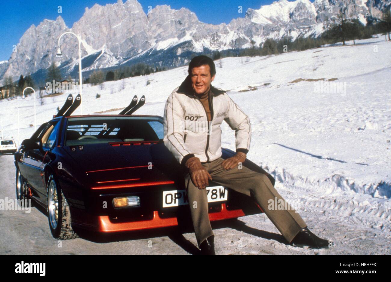 For Your Eyes Only Roger Moore 1981 High Resolution Stock Photography and Images Alamy
