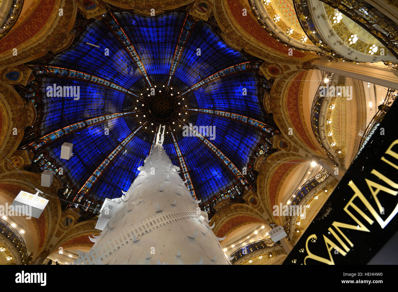 Galeries lafayette logo hi-res stock photography and images - Alamy