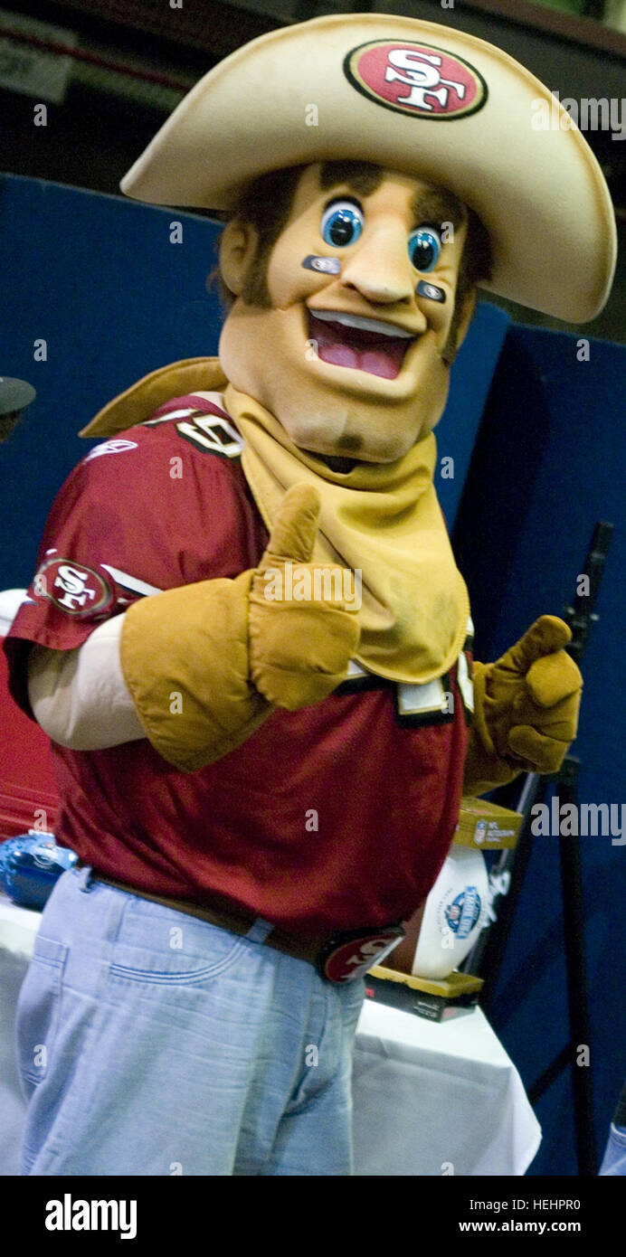 San Francisco Chronicle on X: Sourdough Sam, the 49ers team mascot, high  fives a passenger during a pep rally at SFO on Saturday. United Airlines  surprised a full flight of travelers heading