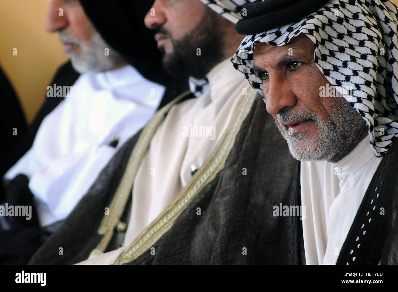 Iraq Commiunity In eastern Baghdad, Iraq, Iraqi community leaders and U.S. Soldiers ...