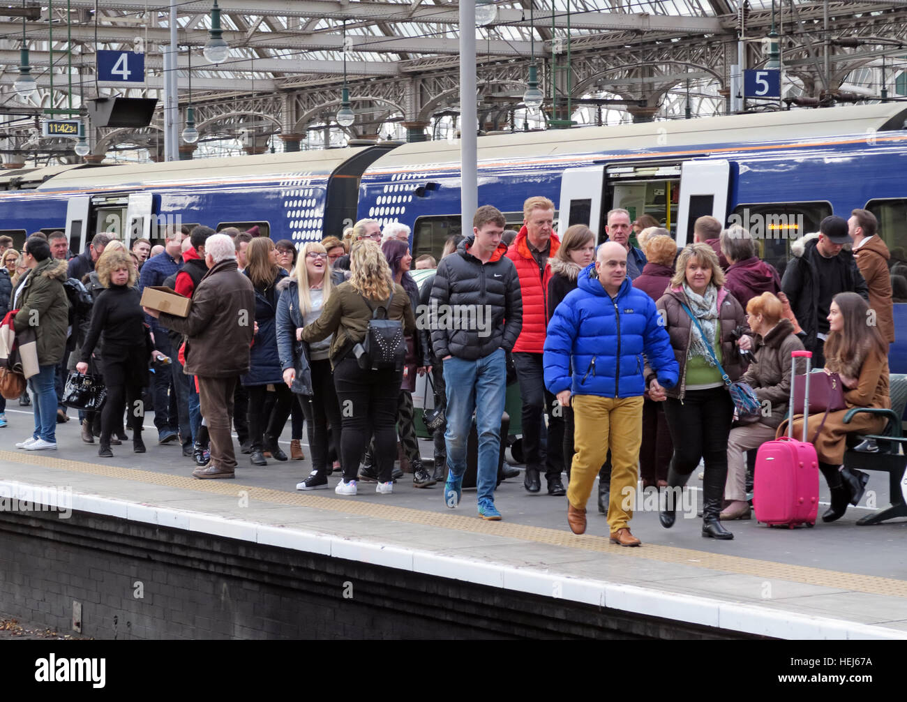 Packed Scotrail Abellio train service. Glasgow Central station, Scotland Stock Photo