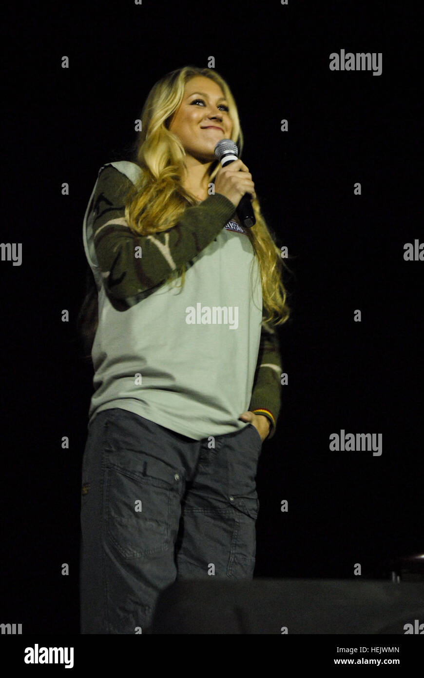 Anna Kournikova Plays Tennis in St. Louis, 7/18/08, St. Louis