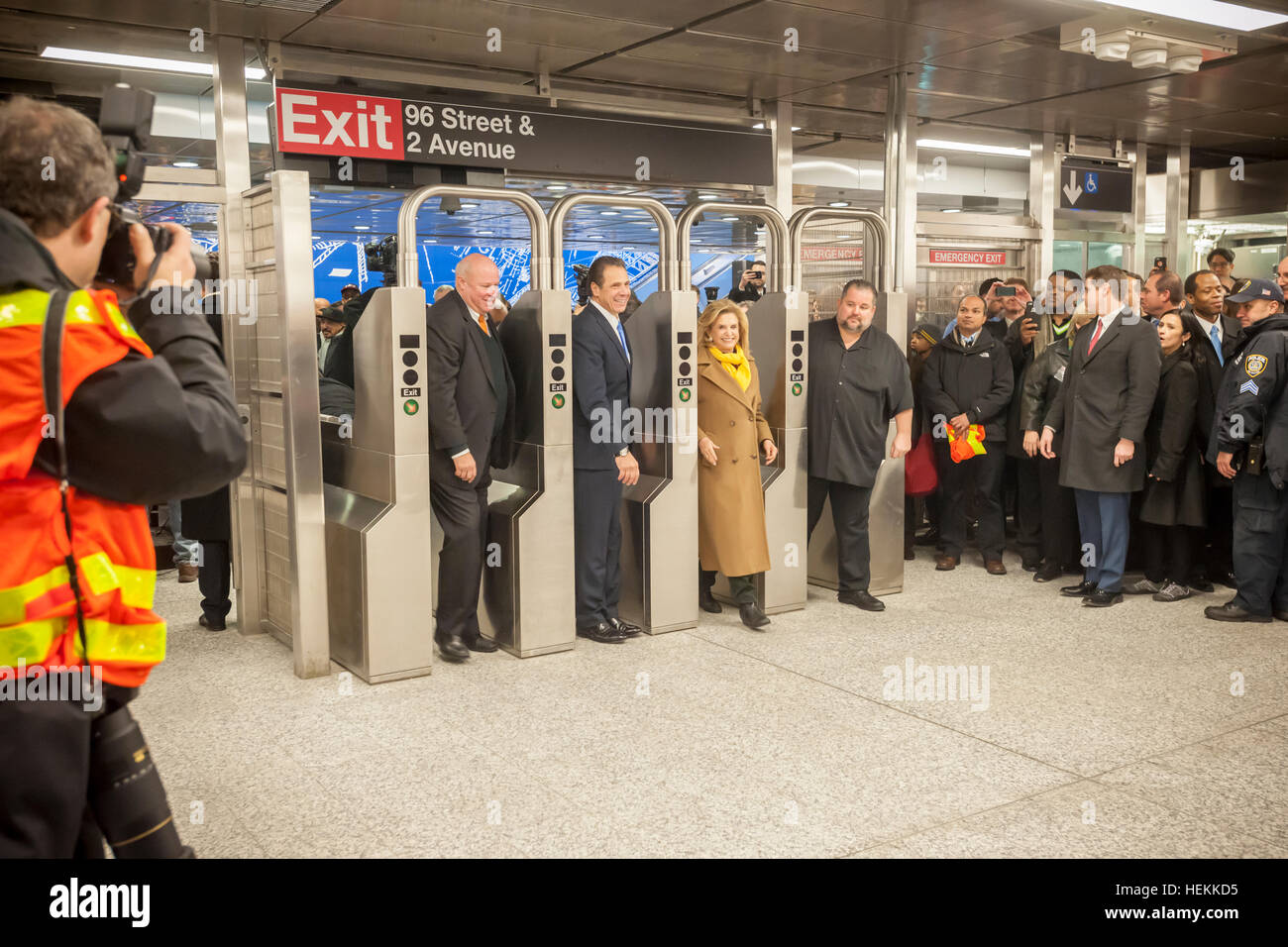 New York, USA. 22nd Dec, 2016. New York State Governor Mario Cuomo visits the 96th Street station on the yet to be opened Second Avenue Subway line for a press conference and tour on Thursday, December 22, 2016. Work on the Second Avenue line started in 1972 but stalled as the economy tanked. It was revived ten years ago and Phase One, traveling up to 96St will open for revenue service on January 1, 2017. © Richard Levine/Alamy Live News Stock Photo
