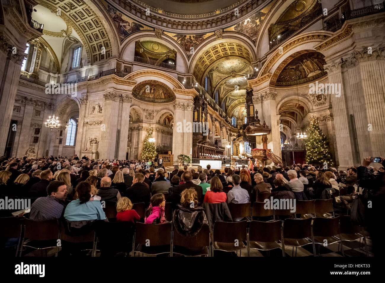 Carol service st pauls london hires stock photography and images Alamy