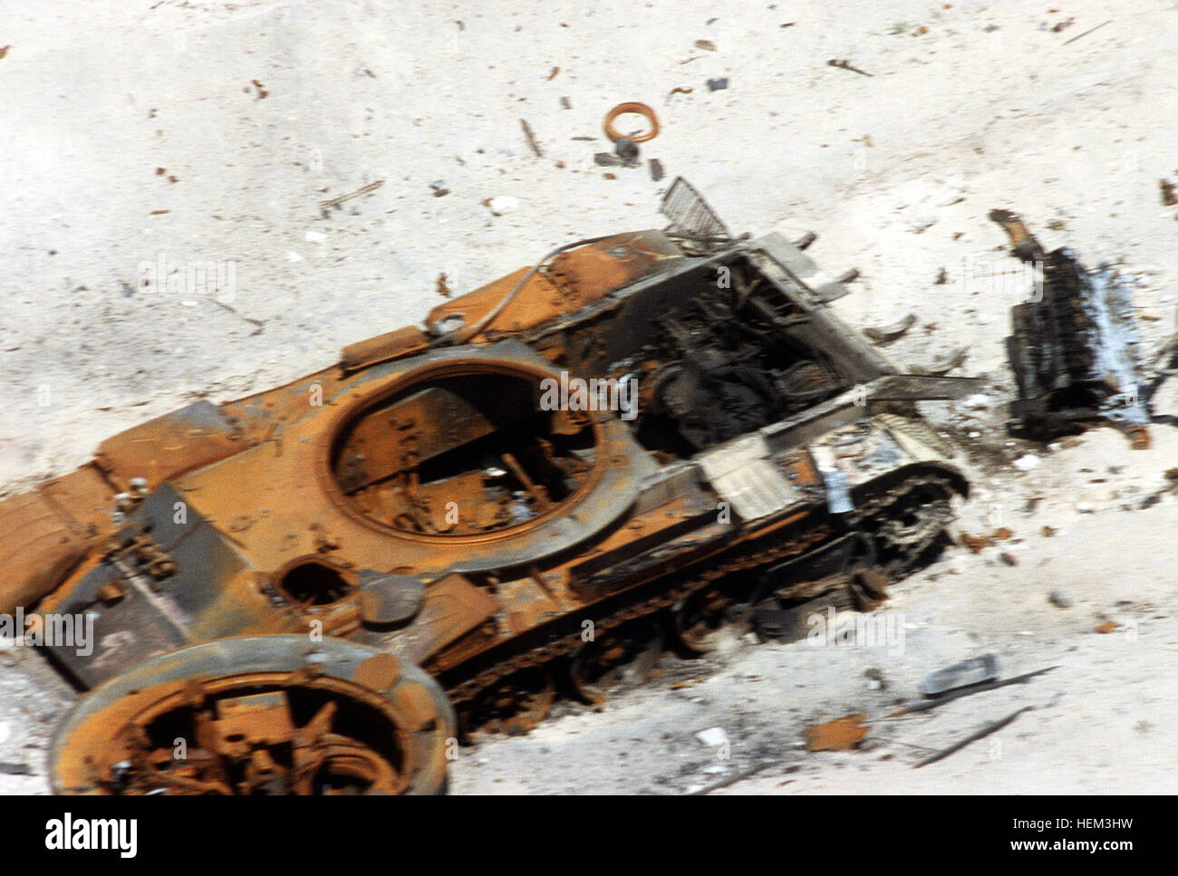 An Iraqi tank destroyed during Operation Desert Storm. Destroyed Iraqi T-54, T-55 or Type 59 tank Stock Photo