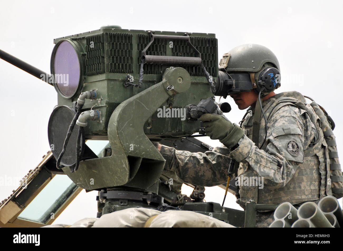 Ground vehicular laser locater designator hi-res stock photography and ...