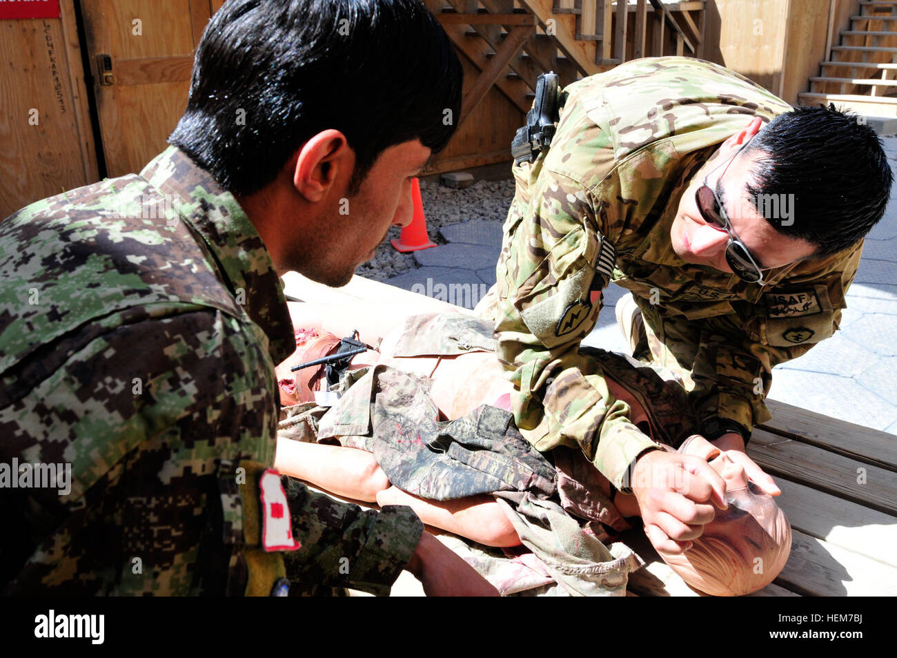 u-s-army-staff-sgt-miguel-valdez-right-a-flight-medic-with-charlie