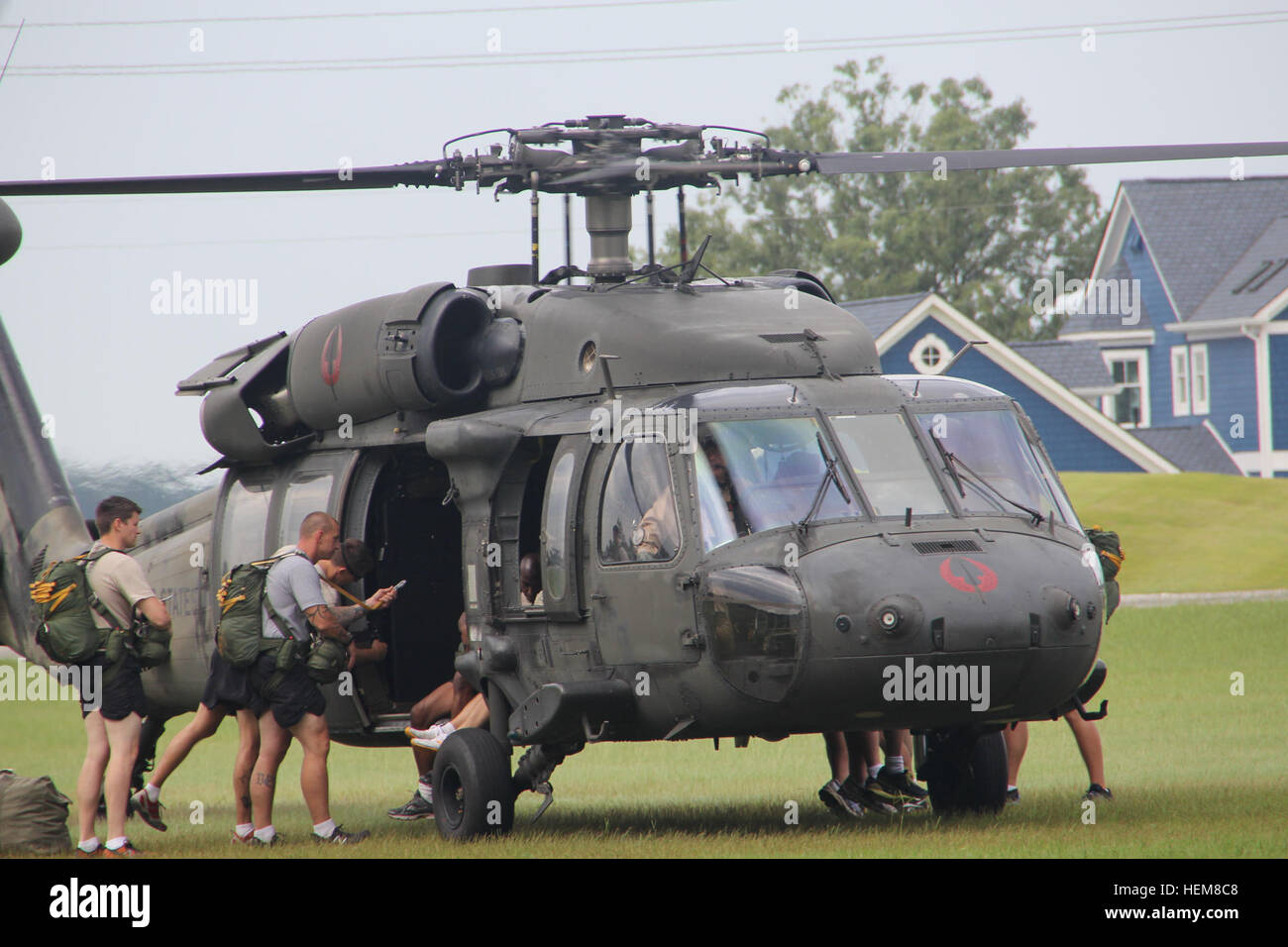 Pictured here the 4th Military Information Support Group (Airborne) UH-60 Black Hawk preparing for take-off. 4th MISG (A) UH-60 water jump 120725-A-MY599-308 Stock Photo