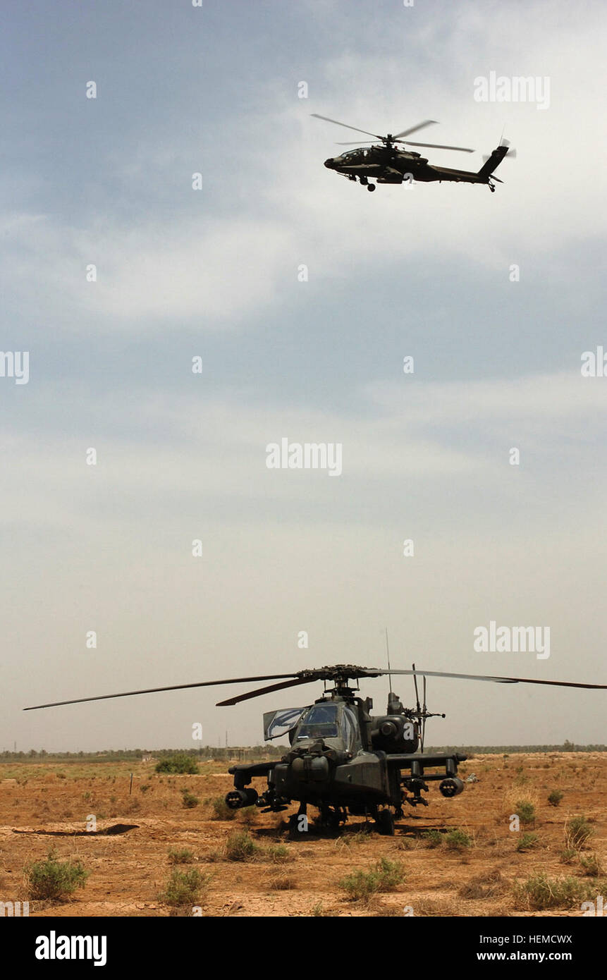 Ah 64d apache apache attack helicopter camp hi-res stock photography ...