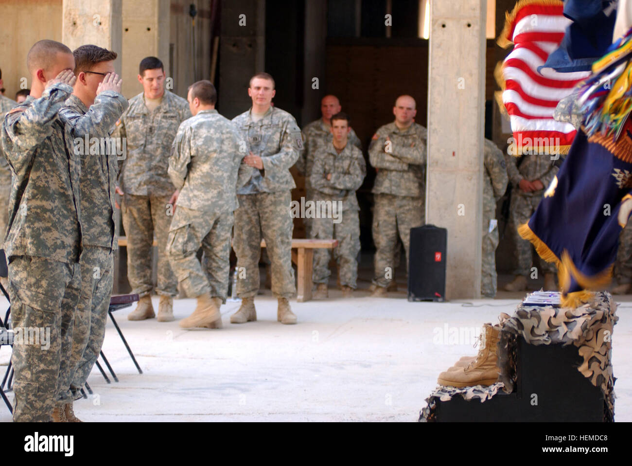 Soldiers mourn fallen comrades Staff Sgt. Joseph Weiglein, a native of Audubon, N.J., and Sgt. Richard Correa, a native of Honolulu, at Patrol Base Dragon, Iraq, June 6. Weiglein and Correa, assigned to Company A, 2nd Battalion, 14th Infantry Regiment, 2nd Brigade Combat Team, 10th Mountain Division (Light Infantry) out of Fort Drum, N.Y., were killed by an improvised explosive device while on patrol near the base.   (U.S. Army photo by Spc. Chris McCann, 2nd BCT PAO) Fallen comrades remembered at Patrol Base Dragon 46561 Stock Photo