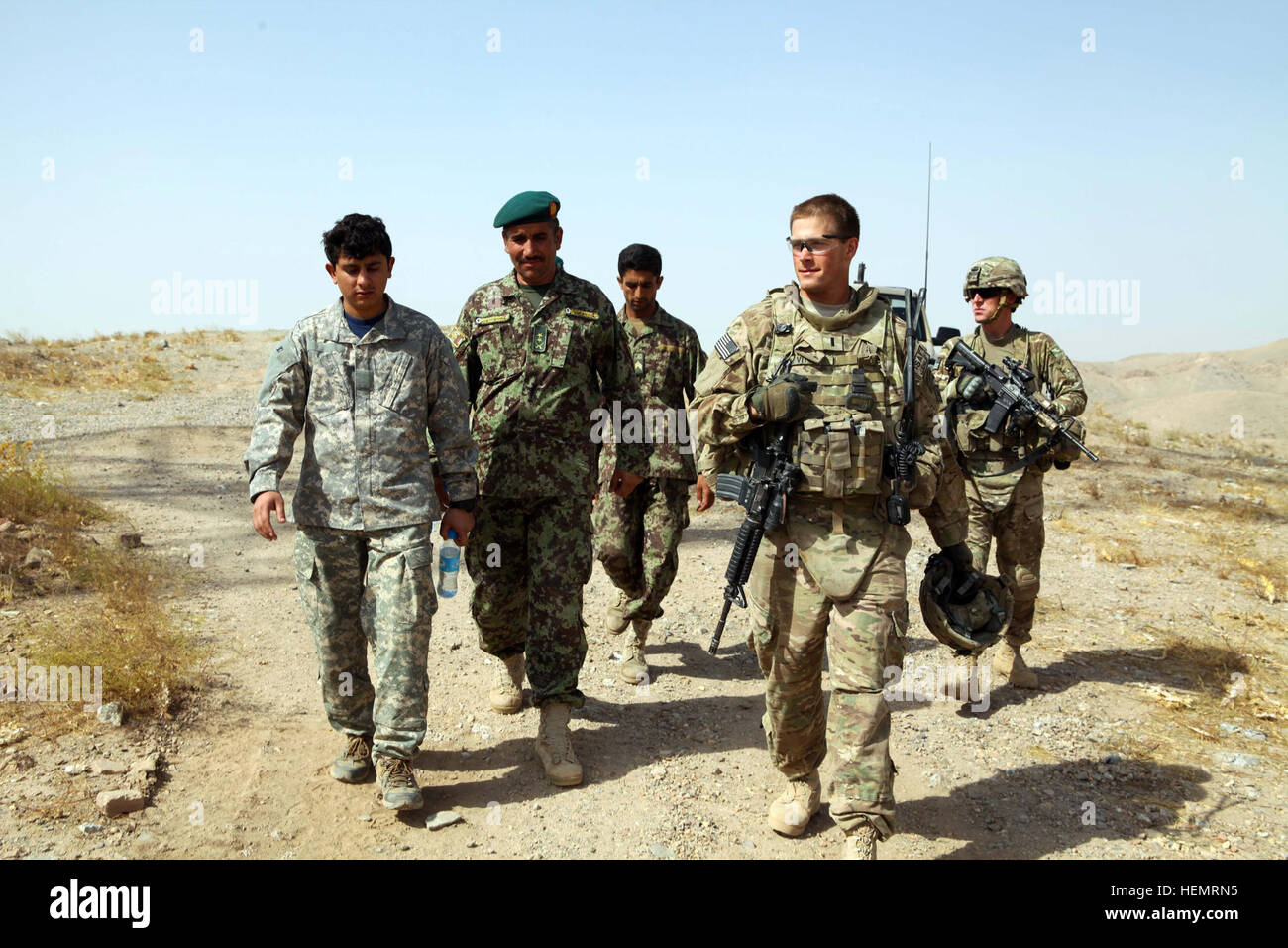 U.S. Army 1st Lt. Scott Vitter, right, with 307th Engineer Battalion