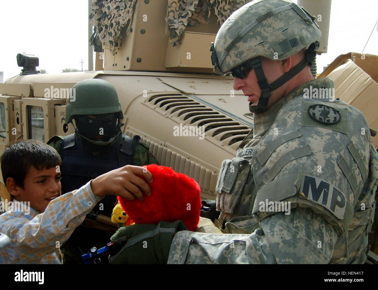 Soldier Daily Routine U.S. Army soldiers conduct routine operations, training exercises, and ...